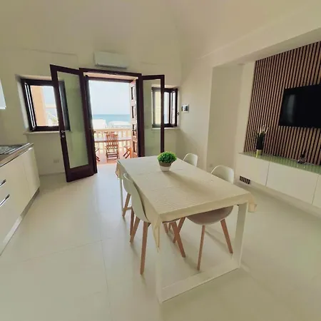 Lmholiday Seaview